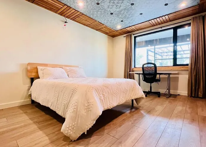 The Oasis Luxury With Sauna Gym