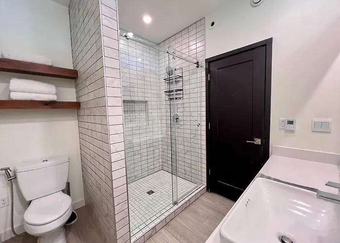 The Oasis Luxury With Sauna Gym Pittsburgh